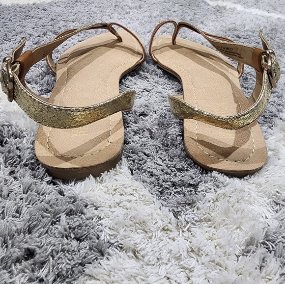 Reaction Kenneth Cole Sandals 7.5 - Picture 5 of 7